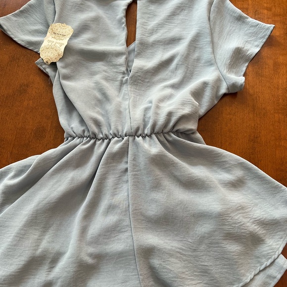 Altar’d State Ruffled Tie Waist Romper Sz M - Picture 11 of 14